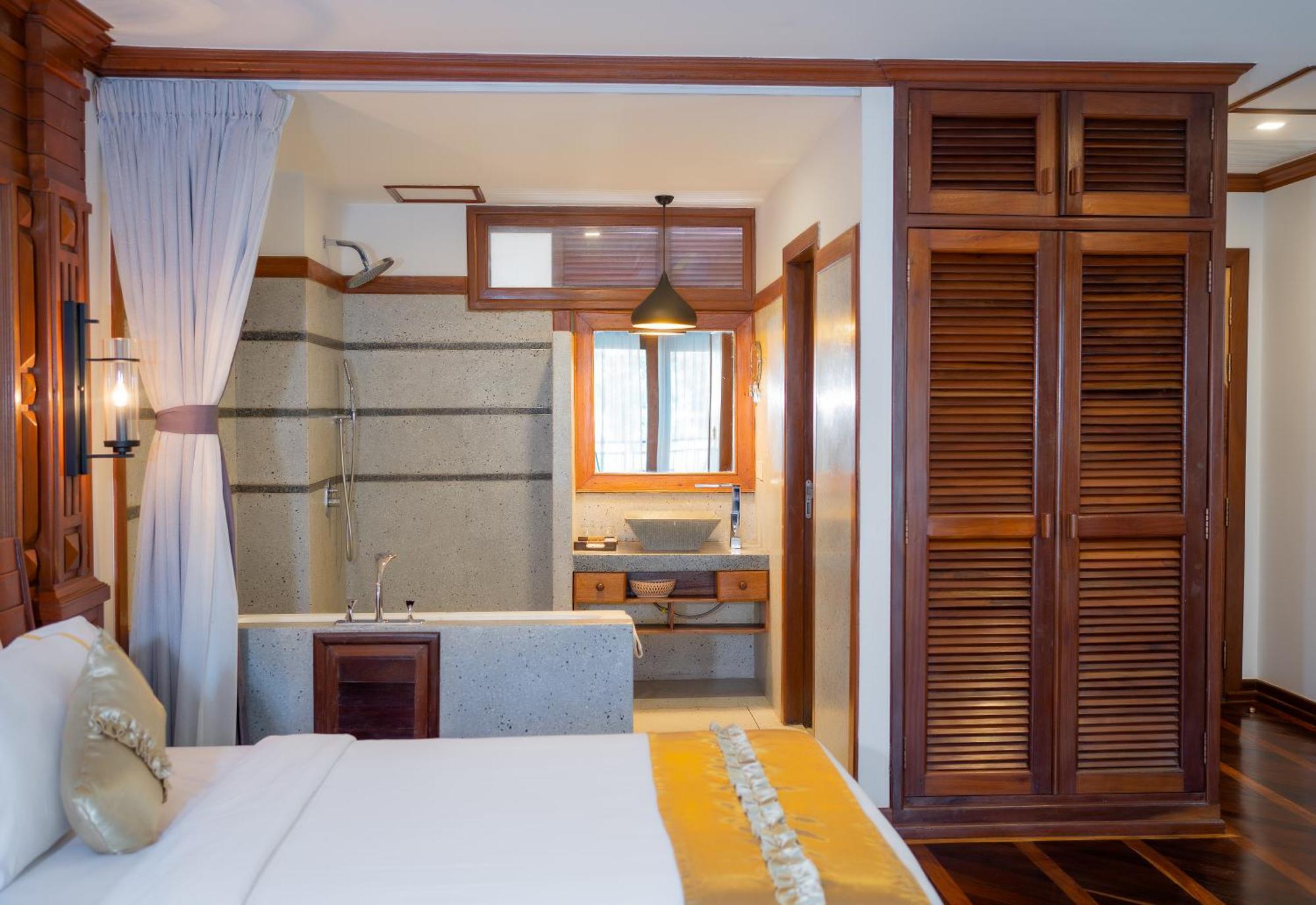 The Night Hotel Siem Reap Ngoại thất bức ảnh