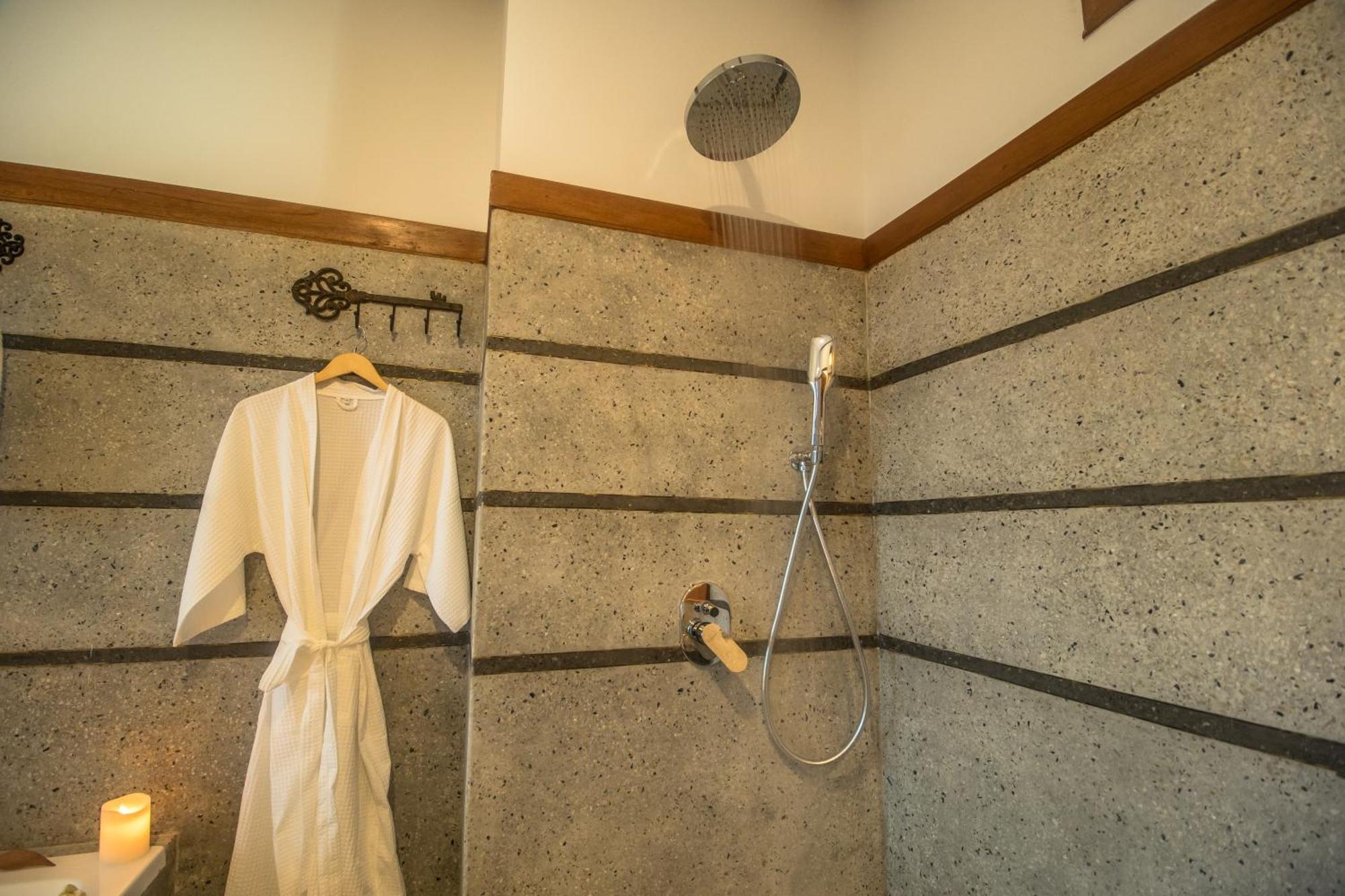 The Night Hotel Siem Reap Ngoại thất bức ảnh